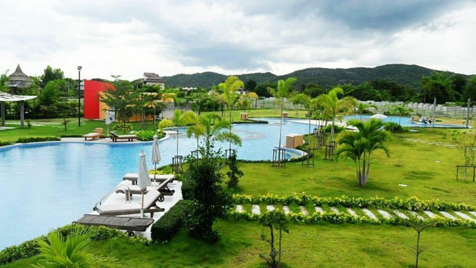 Appartamento The Pride Paradise Hua Hin Esterno foto